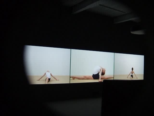 rineke dijkstra, galerie marian goodman, marianna, the gymschool, st petersburg, the fairy doll, danse