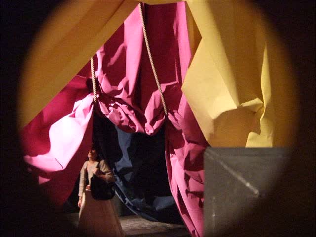 biennale de lyon, 2011, une terrible beauté est née, victoria noorthoorn, la sucrière, fondation bullukian, musée d'art contemporain de lyon, usine t.a.s.e., veduta