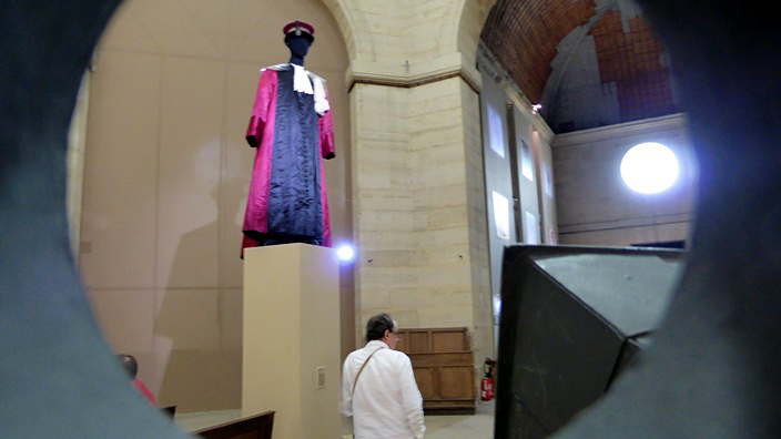 exposition, hôpital, pitié salpêtrière, charcot, chapelle, catherine bouchara, philippe pumain, ernest pignon-ernest, david cohen, art absolument