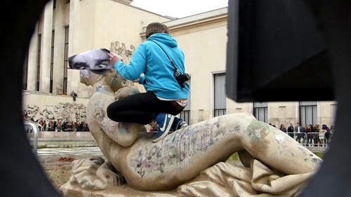 street-art, parvis, palais de tokyo, jr, artiste, performer, photographe, bnf, inside out, iop