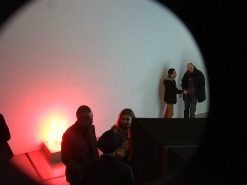 maison rouge, néon, who s afraid of red yellow and blue