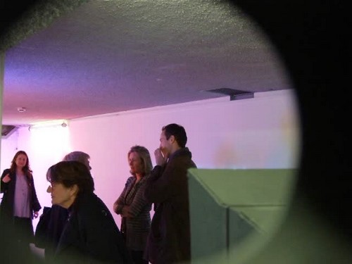 maison rouge, néon, who s afraid of red yellow and blue