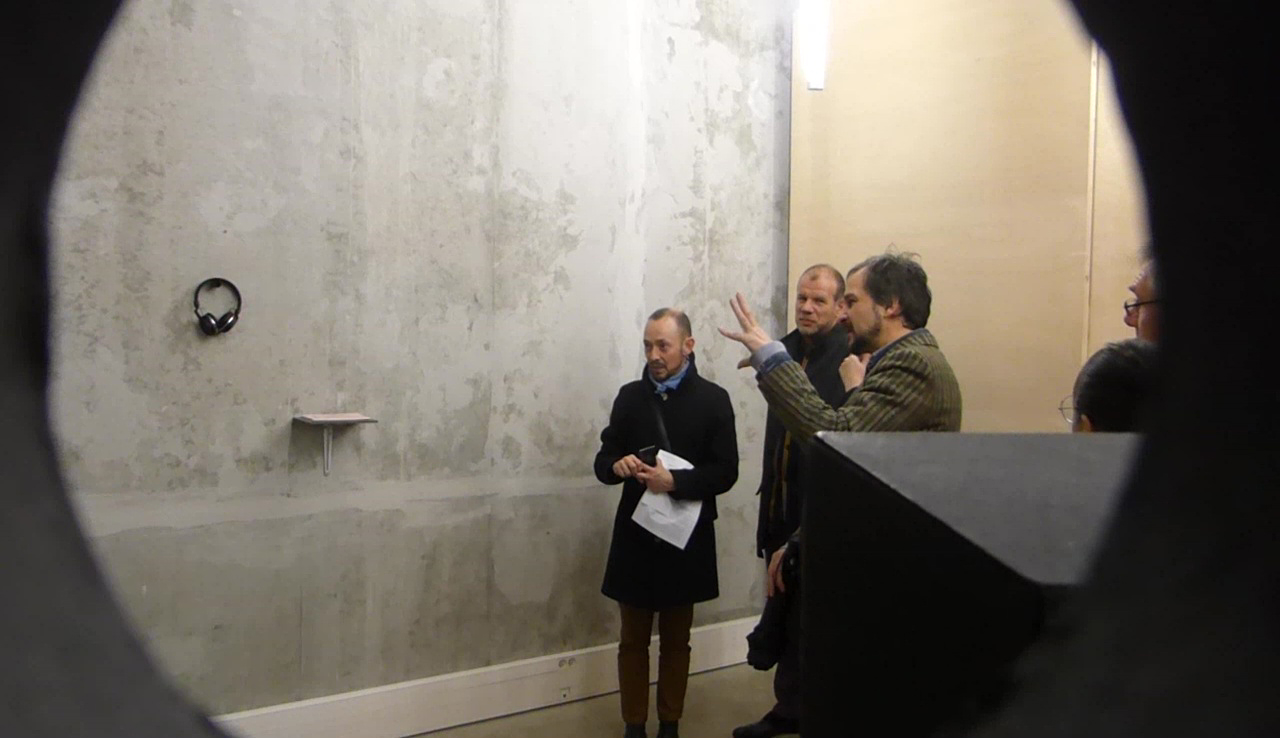 salle principale, la galerie, Orientation, exposition collective, Annie Vigier, Franck Apertet, Dominique Matthieu, Gianni Pettena, Matthieu Saladin, Lois Weinberger 