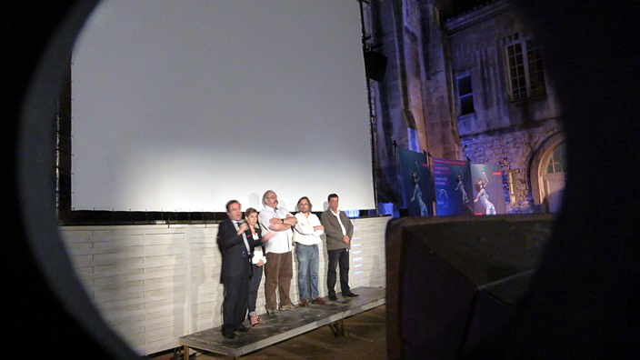 festival voies off, 19ème édition, arles, photographie, 2014, cour de l'archevêché, rencontres photographiques d'arles